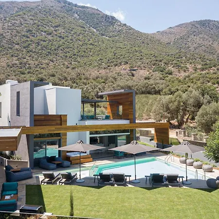 Vista Paraiso Villa *